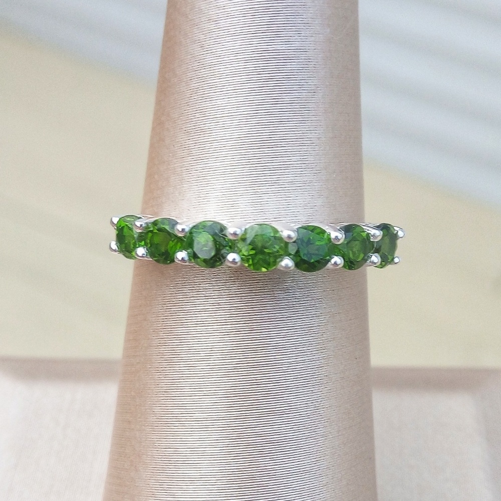 Russian Diopside 7-Stone Ring - Picture 2 of 2